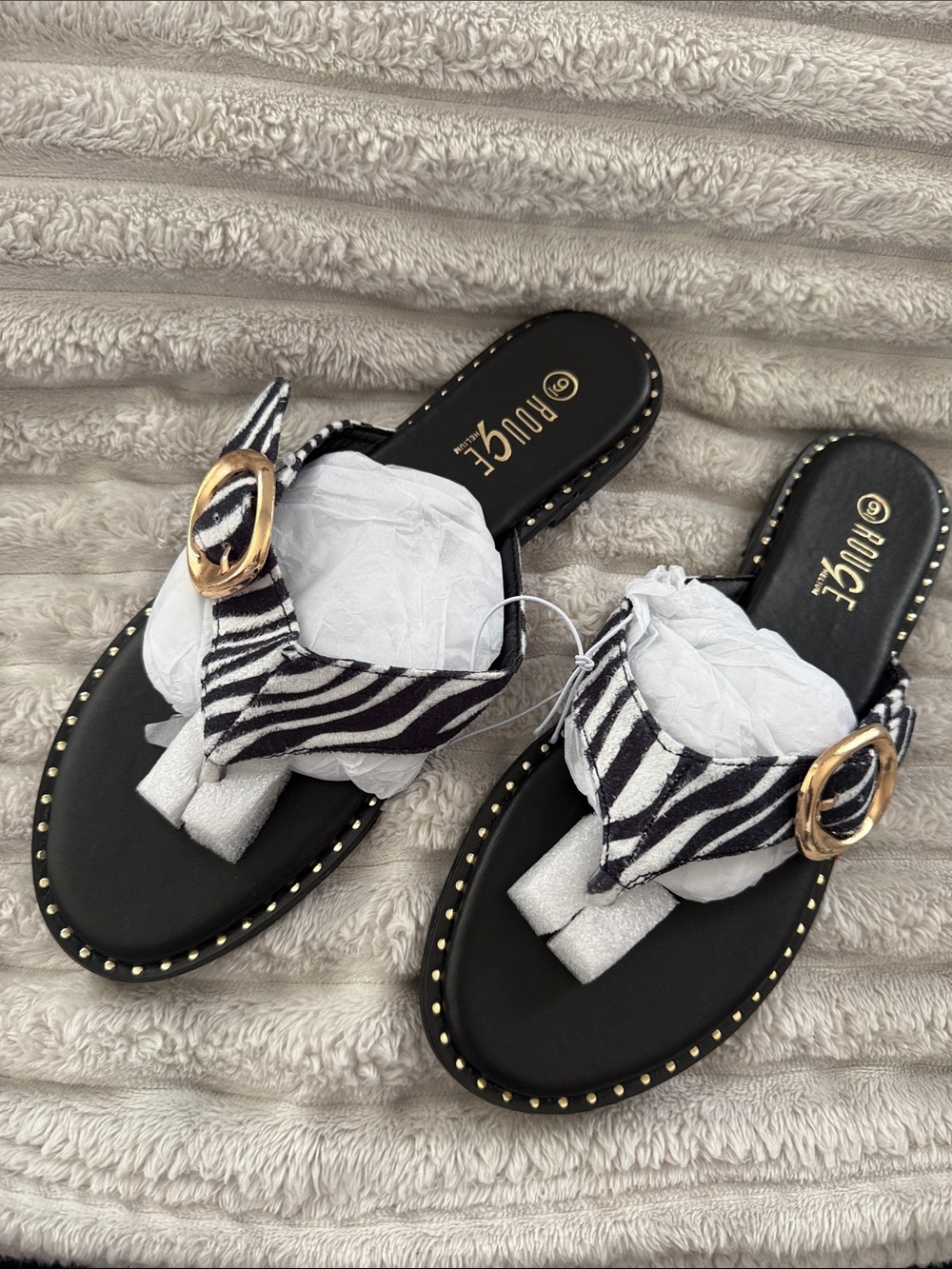 Rouge! Black & White Zebra Print Buckle Thong Sandals